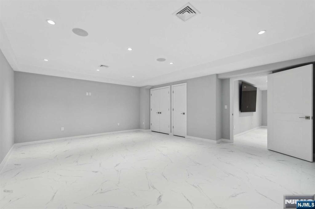 23 Rio Vista Drive Alpine, NJ 07620 - Photo 40 of 47 a view of an empty room