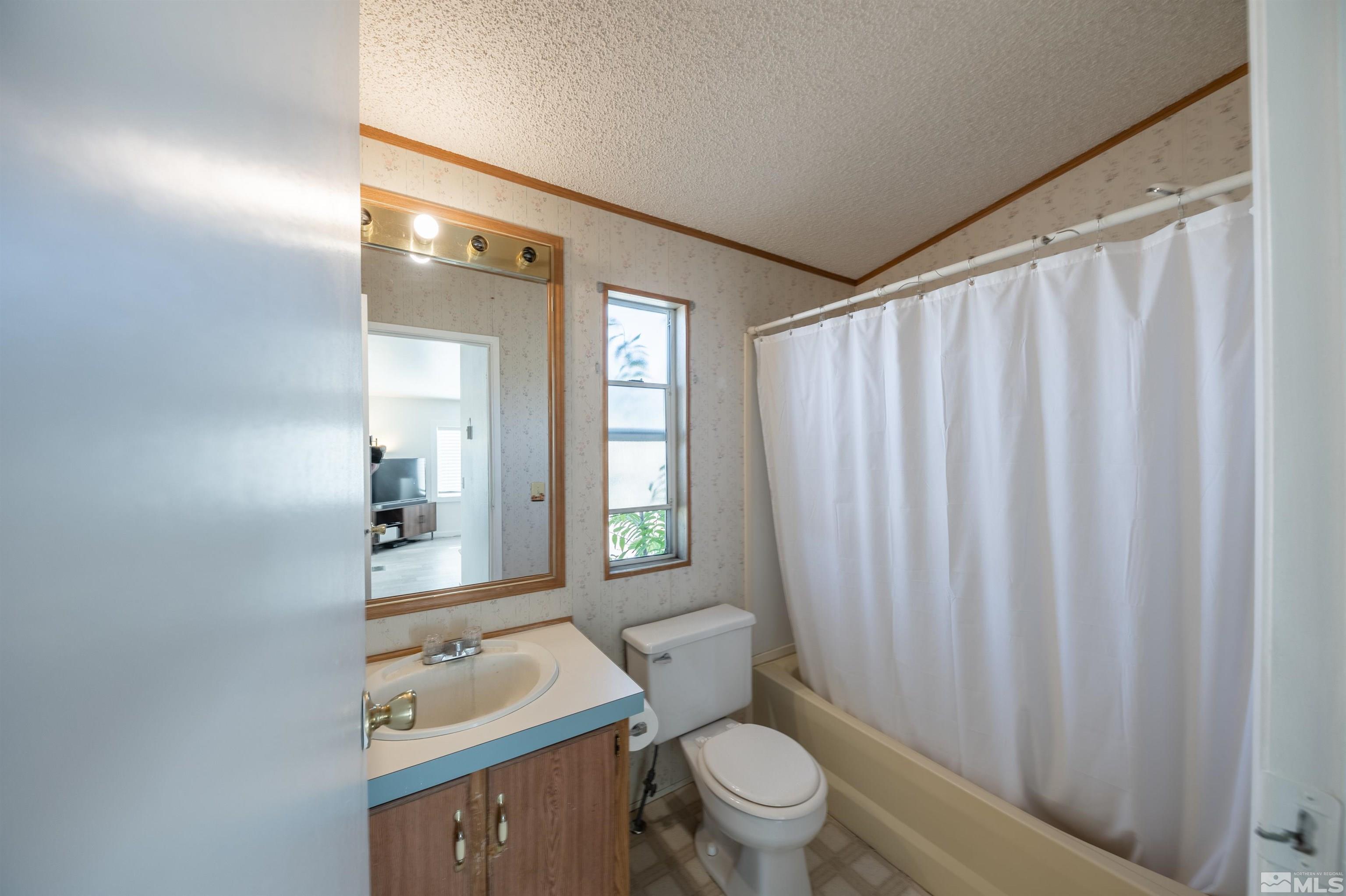 15485 Pinion Drive Reno, NV 89521 - Photo 17 of 39 Photo 17