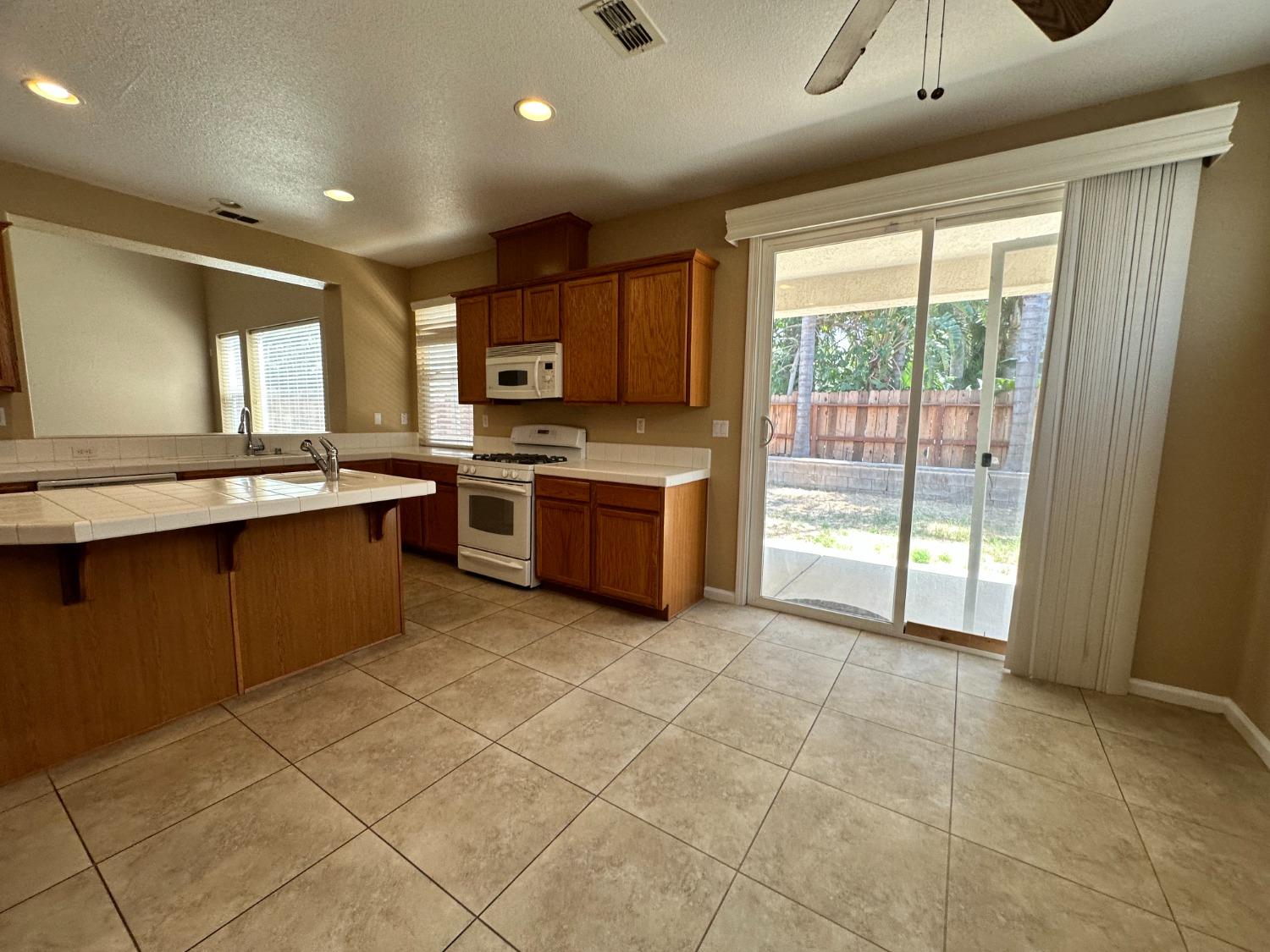 1348 Esplanade Drive Merced, CA 95348 - Photo 15 of 44