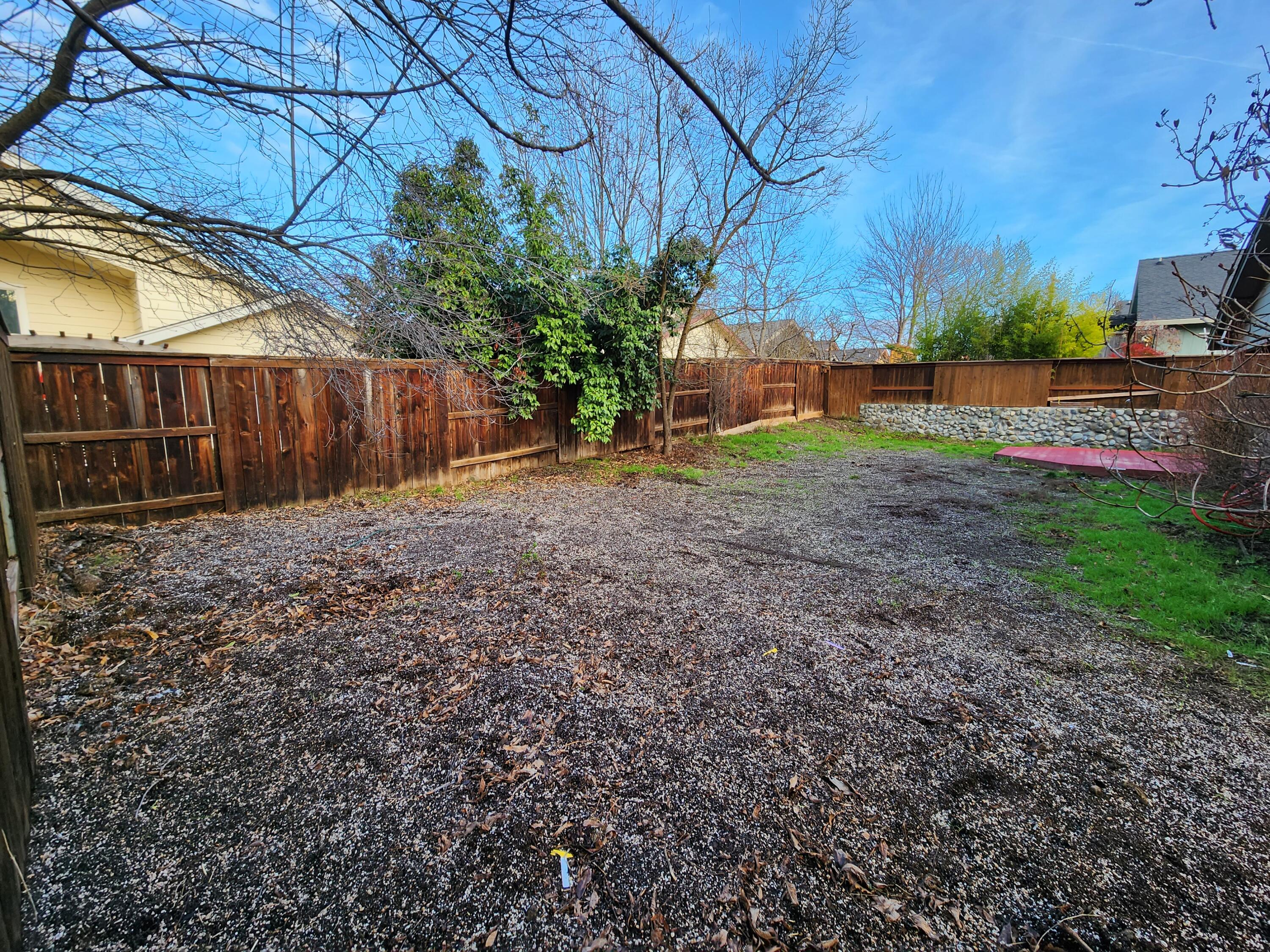 116 Graham Way Talent, OR 97540 - Photo 24 of 25 backyard looking south