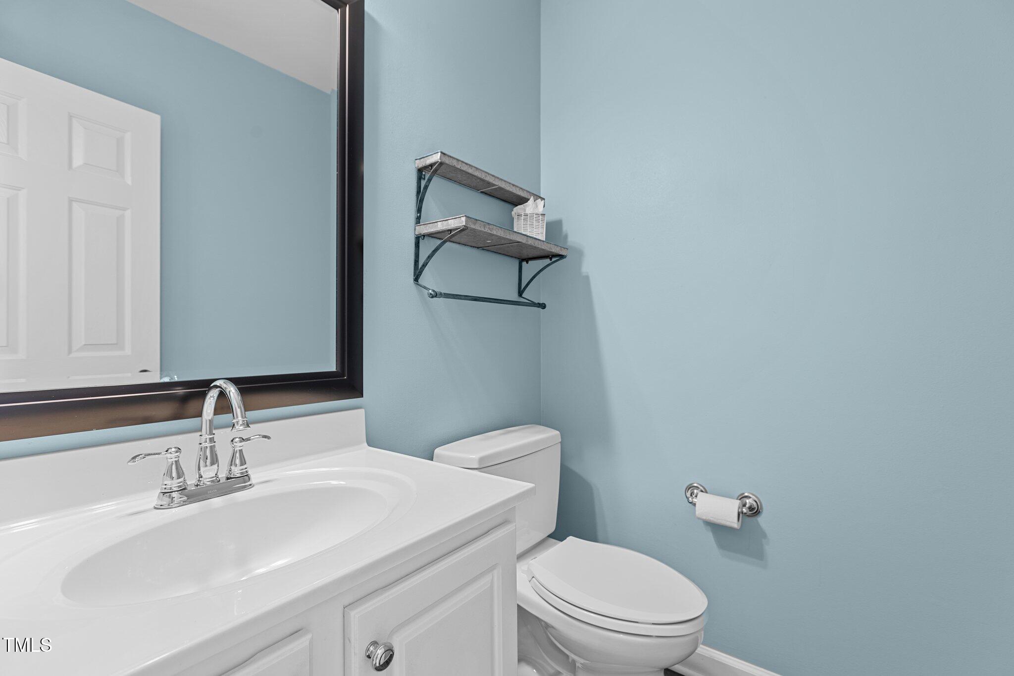 1613 Cheshire Bridge Road Durham, NC 27712 - Photo 10 of 41 1/2 Bath