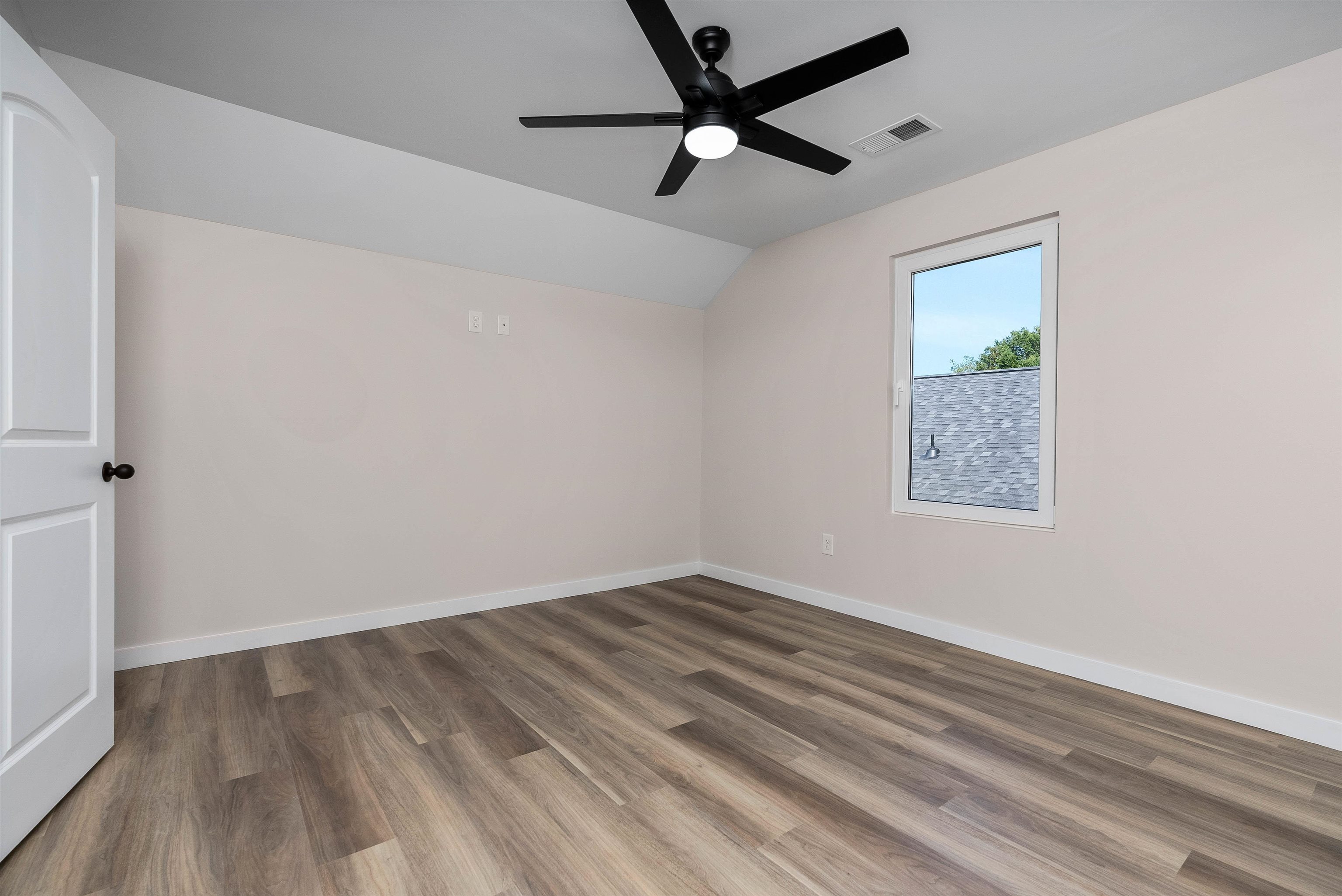 122 Lowe Road Chesnee, SC 29323 - Photo 27 of 36