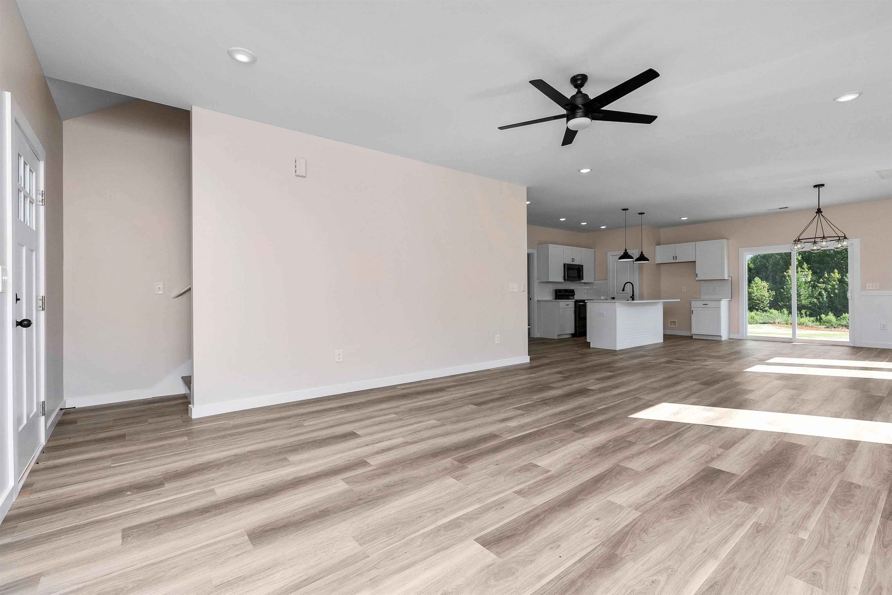 122 Lowe Road Chesnee, SC 29323 - Photo 8 of 36