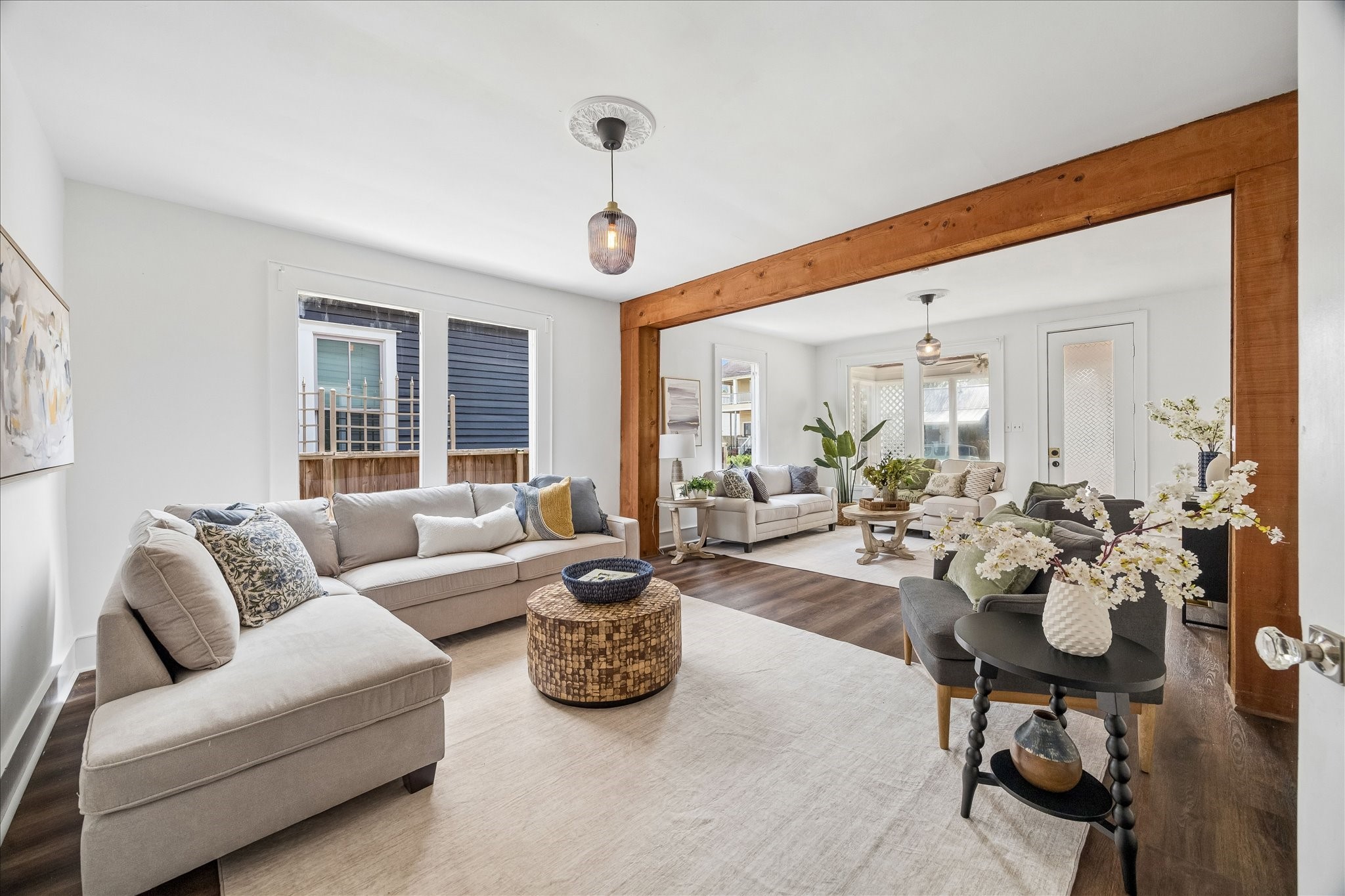 1812 Kane Street Houston, TX 77007 - Photo 13 of 41 a living room with furniture and a large window