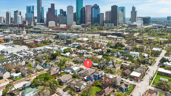 $1,299,000 | 1812 Kane Street, Houston, TX 77007