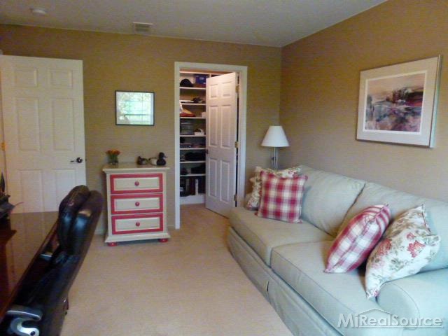 3446 Tremonte Circle Rochester, MI 48306 - Photo 12 of 27 31198094-11.JPG