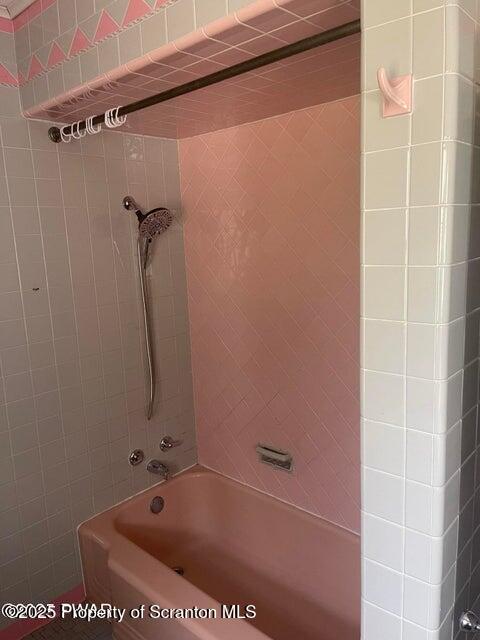 23 Village Road Beach Lake, PA 18405 - Photo 17 of 22 a bath tub sitting next to a shower