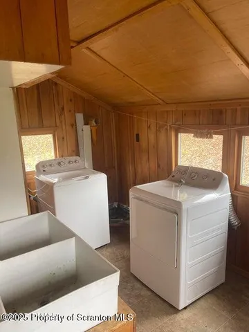 a view of a storage & utility room