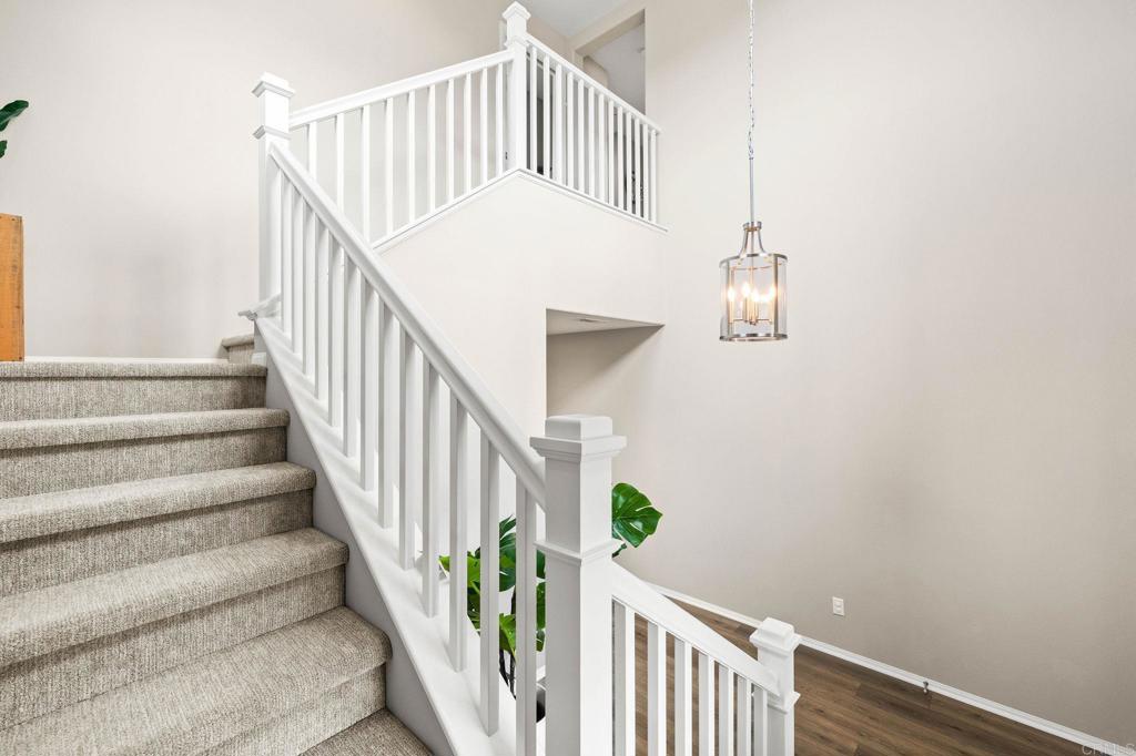 35846 Esperia Way Fallbrook, CA 92028 - Photo 36 of 60 a view of entryway