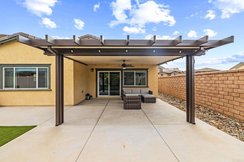 35846 Esperia Way Fallbrook, CA 92028 - Photo 53 of 60 a view of a building with a outdoor space
