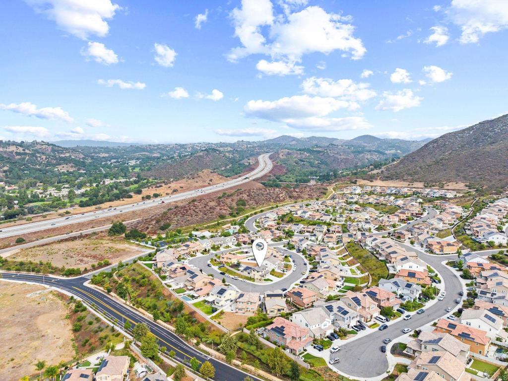 35846 Esperia Way Fallbrook, CA 92028 - Photo 59 of 60 a view of a city