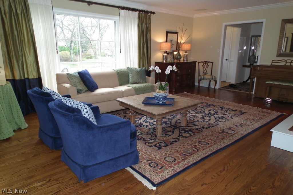 2671 Rochester Road Shaker Heights, OH 44122 - Photo 6 of 22 Gallery Image 6