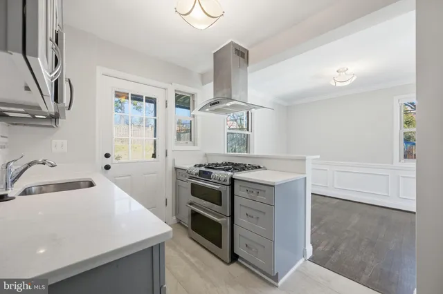 $525,000 | 5701 Chillum Place Northeast, Washington, DC 20011