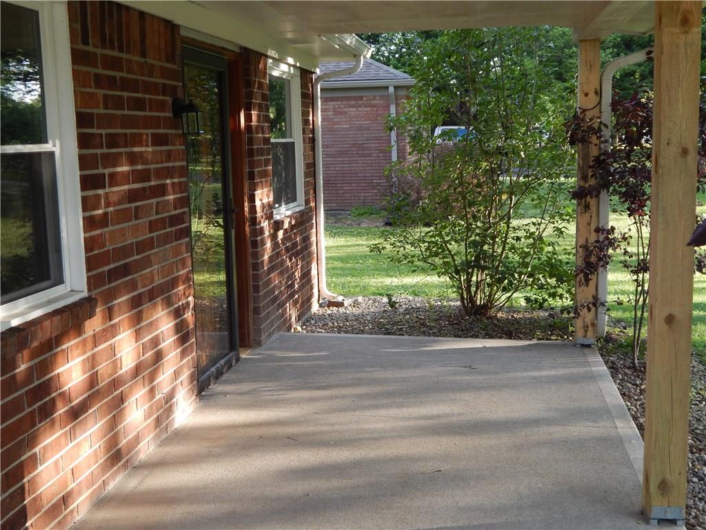11423 North Division Road Fountaintown, IN 46130 - Photo 2 of 22