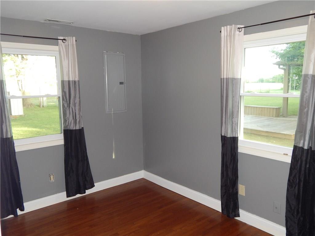 11423 North Division Road Fountaintown, IN 46130 - Photo 12 of 22