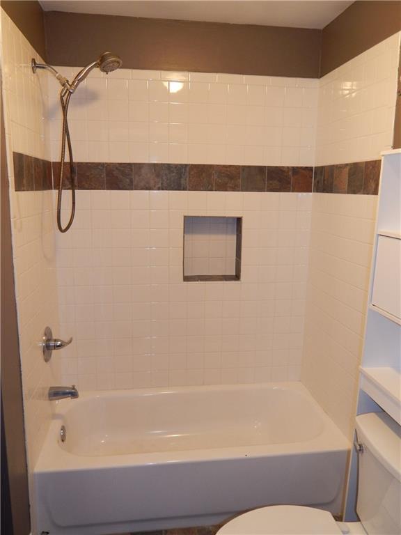 11423 North Division Road Fountaintown, IN 46130 - Photo 18 of 22