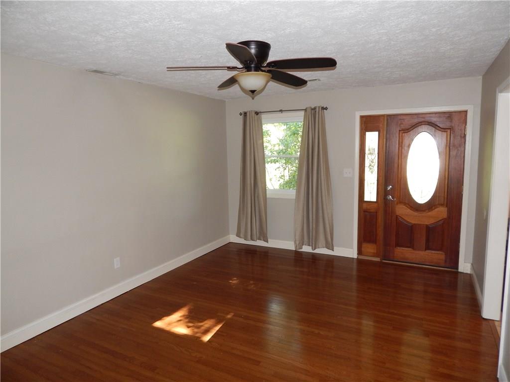 11423 North Division Road Fountaintown, IN 46130 - Photo 3 of 22