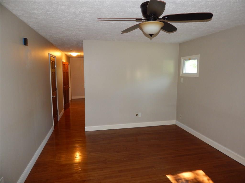 11423 North Division Road Fountaintown, IN 46130 - Photo 4 of 22