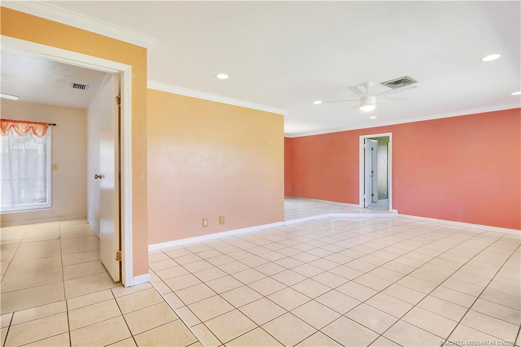 1237 Wynnedale Road West Palm Beach, FL 33417 - Photo 9 of 32 Gallery Image 9
