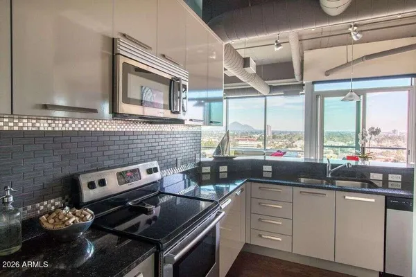 $585,000 | 1 East Lexington Avenue, Unit 1004, Phoenix, AZ 85012