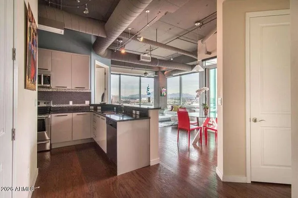 $585,000 | 1 East Lexington Avenue, Unit 1004, Phoenix, AZ 85012