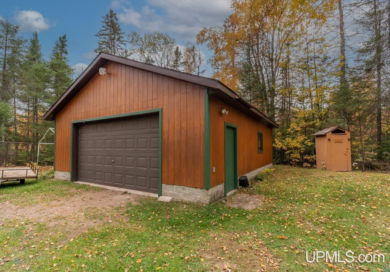 4890 South Shore Road Gwinn, MI 49841 - Photo 3 of 8