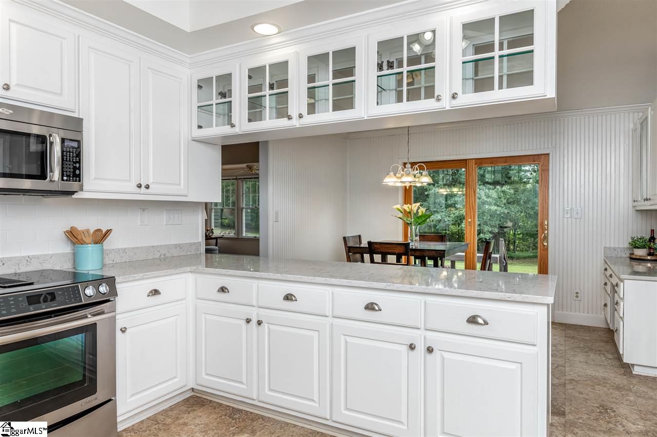 131 Ridge Glen Simpsonville, SC 29680 - Photo 11 of 35