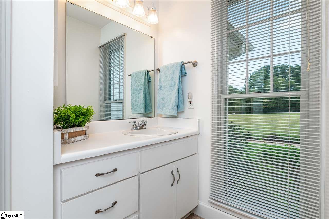 131 Ridge Glen Simpsonville, SC 29680 - Photo 29 of 35