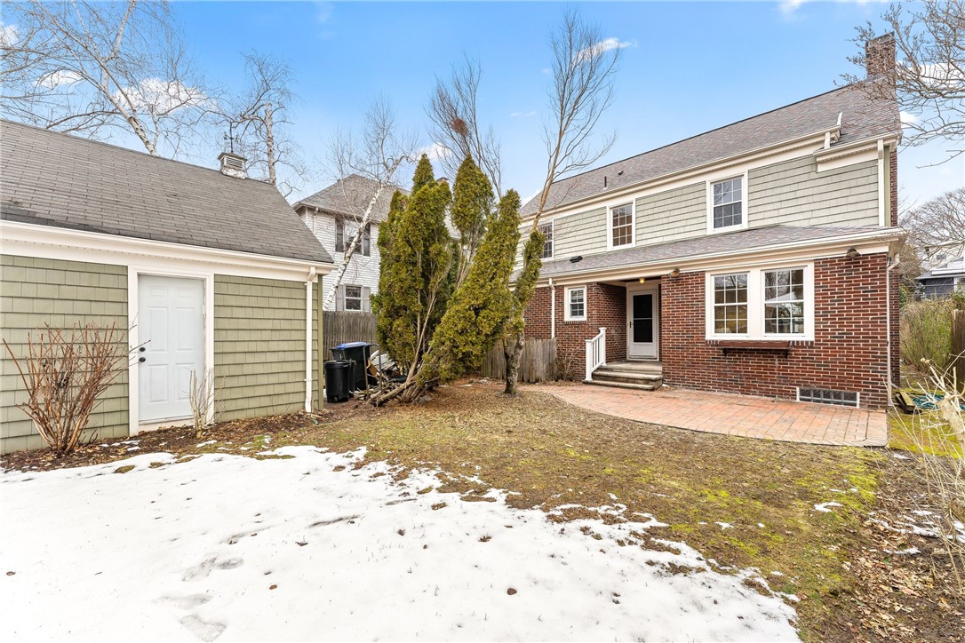281 Rochambeau Avenue Providence, RI 02906 - Photo 33 of 34 Gallery Image 33
