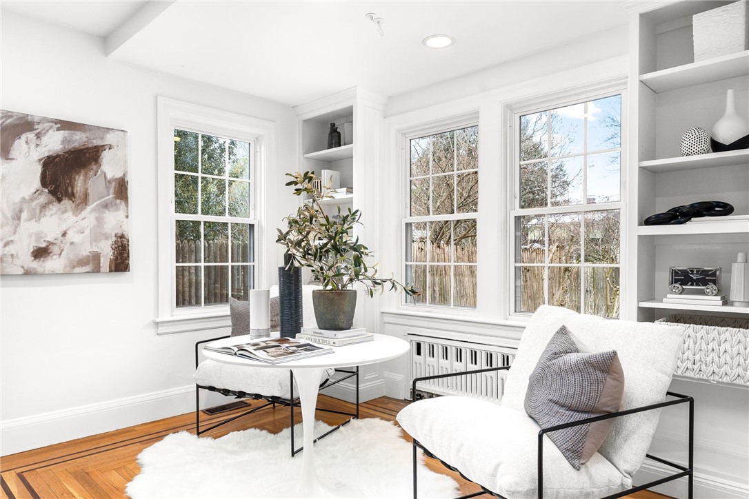 281 Rochambeau Avenue Providence, RI 02906 - Photo 8 of 34 Gallery Image 8