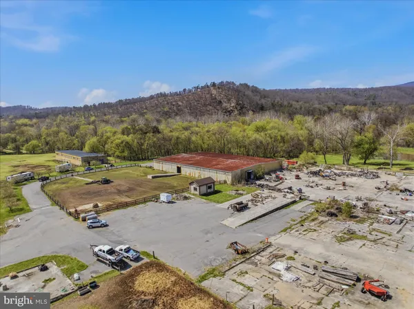 $750,000 | 86 Henry W Miller Highway, Paw Paw, WV 25434
