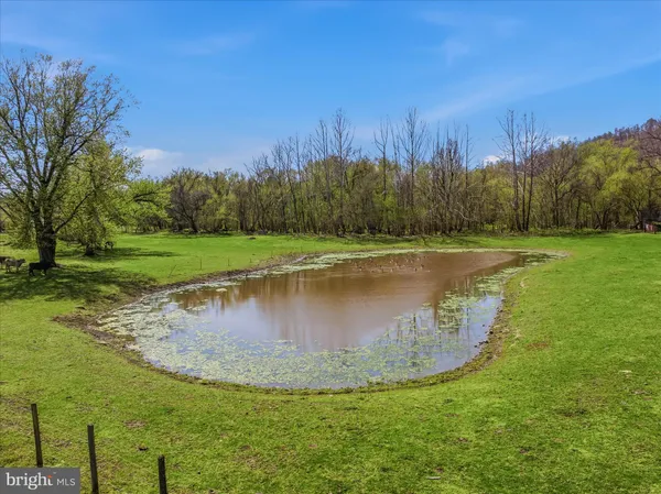 $750,000 | 86 Henry W Miller Highway, Paw Paw, WV 25434