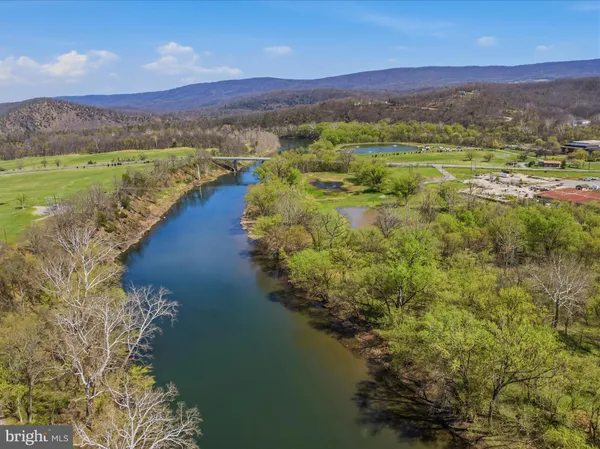 $750,000 | 86 Henry W Miller Highway, Paw Paw, WV 25434