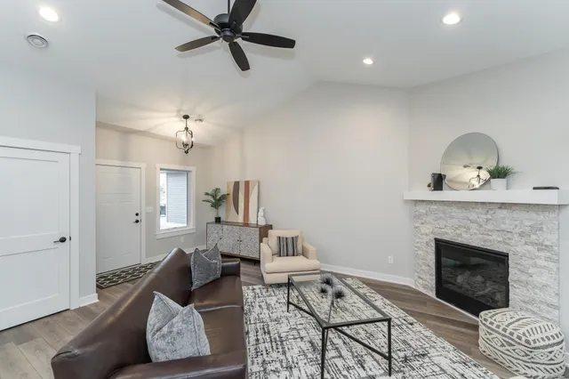 $445,000 | 885 Picadilly Lane Northwest, Rochester, MN 55901