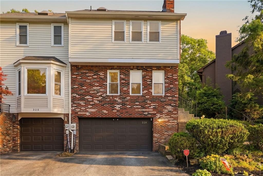 329 Spring Run Drive Monroeville, PA 15146 - Photo 4 of 40