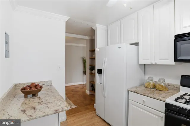 $365,000 | 200 North Maple Avenue, Unit 212, Falls Church, VA 22046