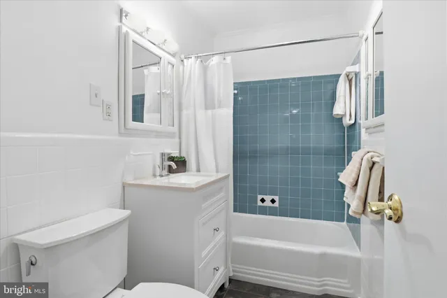 $365,000 | 200 North Maple Avenue, Unit 212, Falls Church, VA 22046