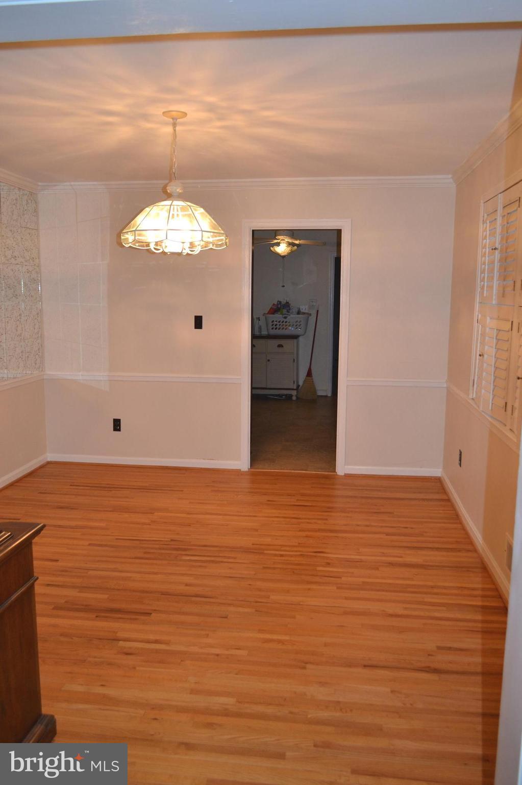 16024 Riffle Ford Road Gaithersburg, MD 20878 - Photo 9 of 16 Dining Room