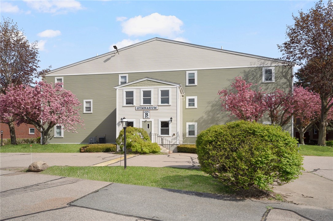 3524 West Shore Road, Unit 405 Warwick, RI 02886 - Photo 2 of 21 Building "B"