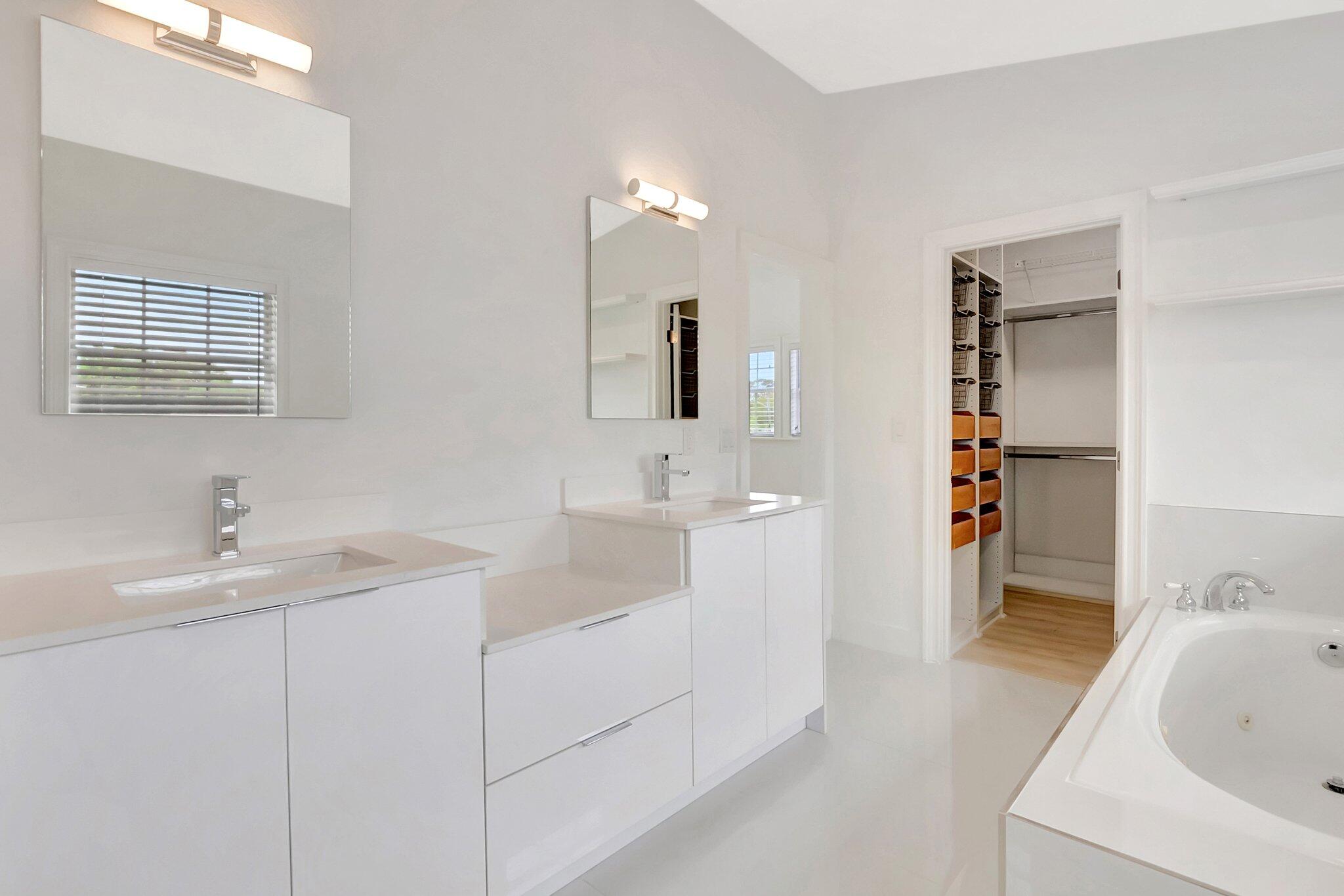 237 Northwest 7th Street Boca Raton, FL 33432 - Photo 42 of 64 34-web-or-mls-DSC_1741