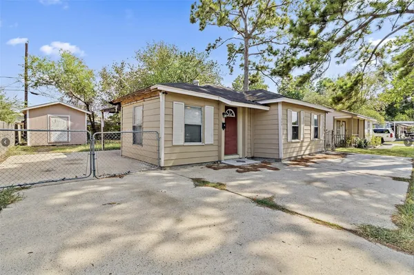 $1,450 | 1504 Polk Avenue, Pasadena, TX 77506