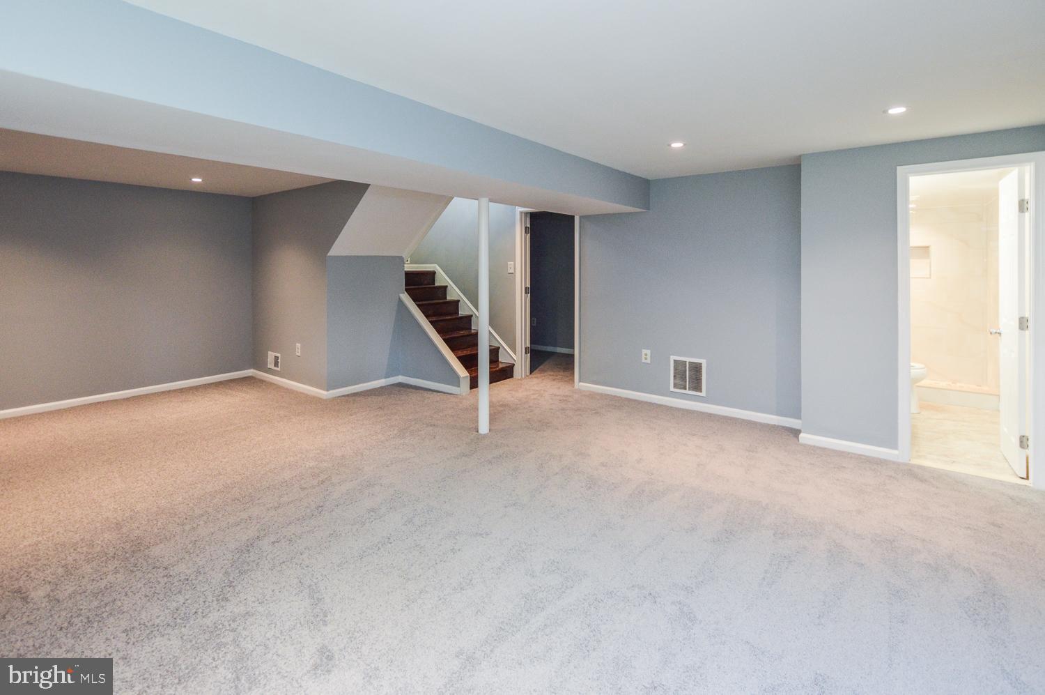 9221 Morley Road Lanham, MD 20706 - Photo 17 of 19