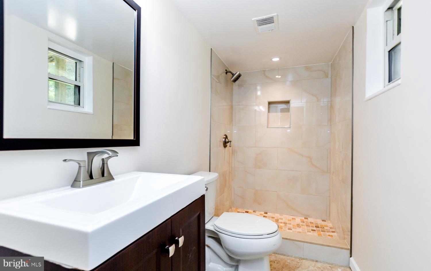 9221 Morley Road Lanham, MD 20706 - Photo 18 of 19