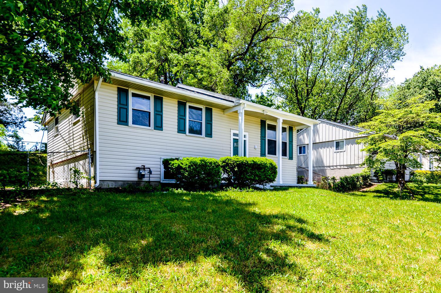 9221 Morley Road Lanham, MD 20706 - Photo 3 of 19