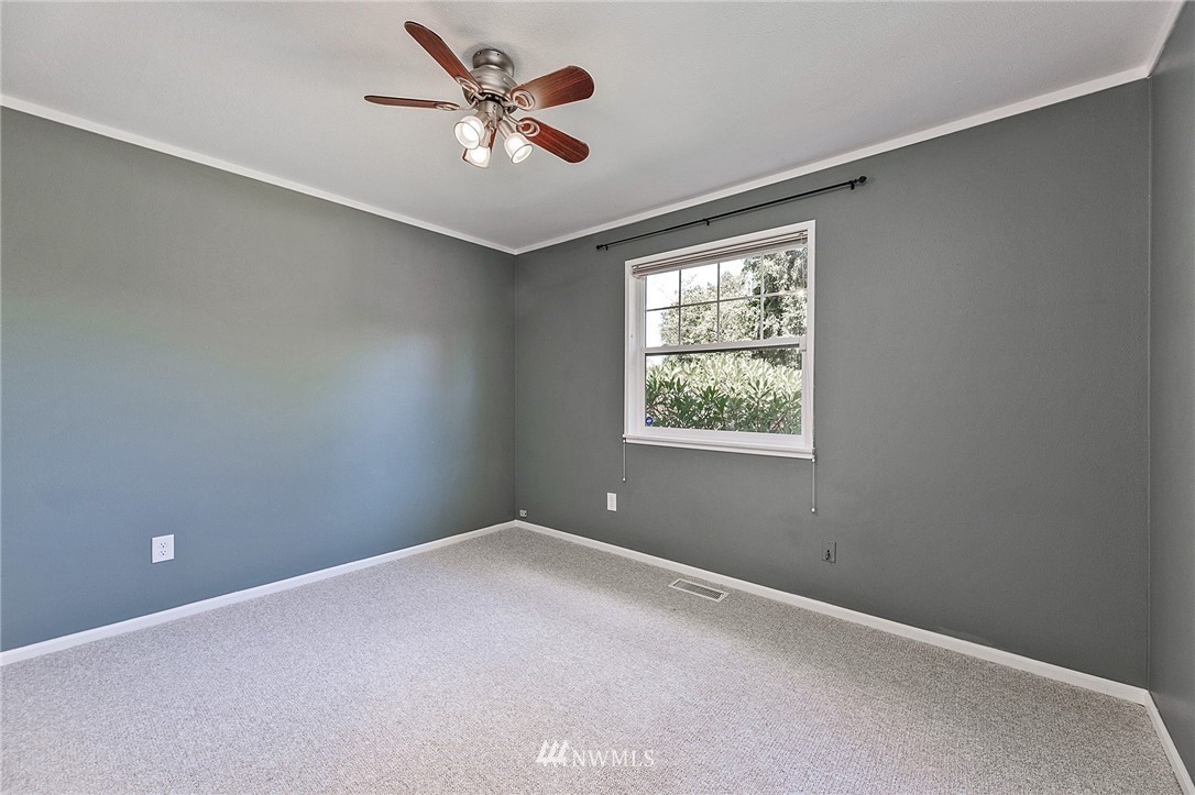 17810 Southeast 121st Place Renton, WA 98059 - Photo 16 of 23 an empty room with a window