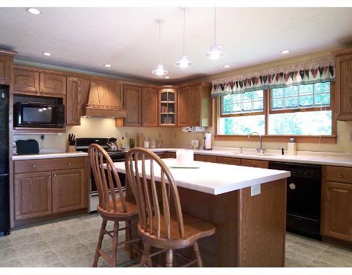 7 Quail Hill Road Pittsburgh, PA 15214 - Photo 4 of 8 Kitchen.