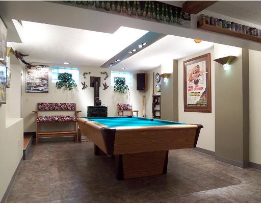 7 Quail Hill Road Pittsburgh, PA 15214 - Photo 7 of 8 Den/Family/Great Room.