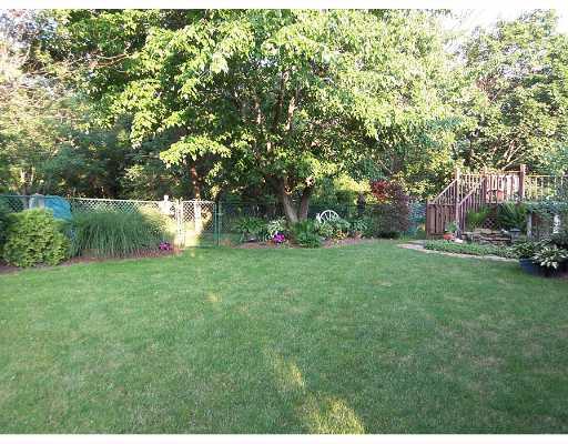 7 Quail Hill Road Pittsburgh, PA 15214 - Photo 8 of 8 Yard/Garden.