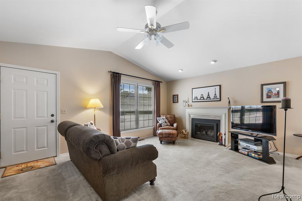 3001 High Pointe Ridge Road Lake Orion, MI 48359 - Photo 7 of 27
