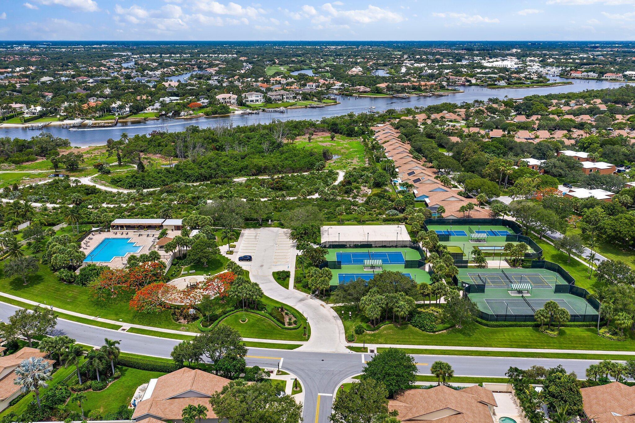 2410 24th Court Jupiter, FL 33477 - Photo 25 of 33 an aerial view of multiple house